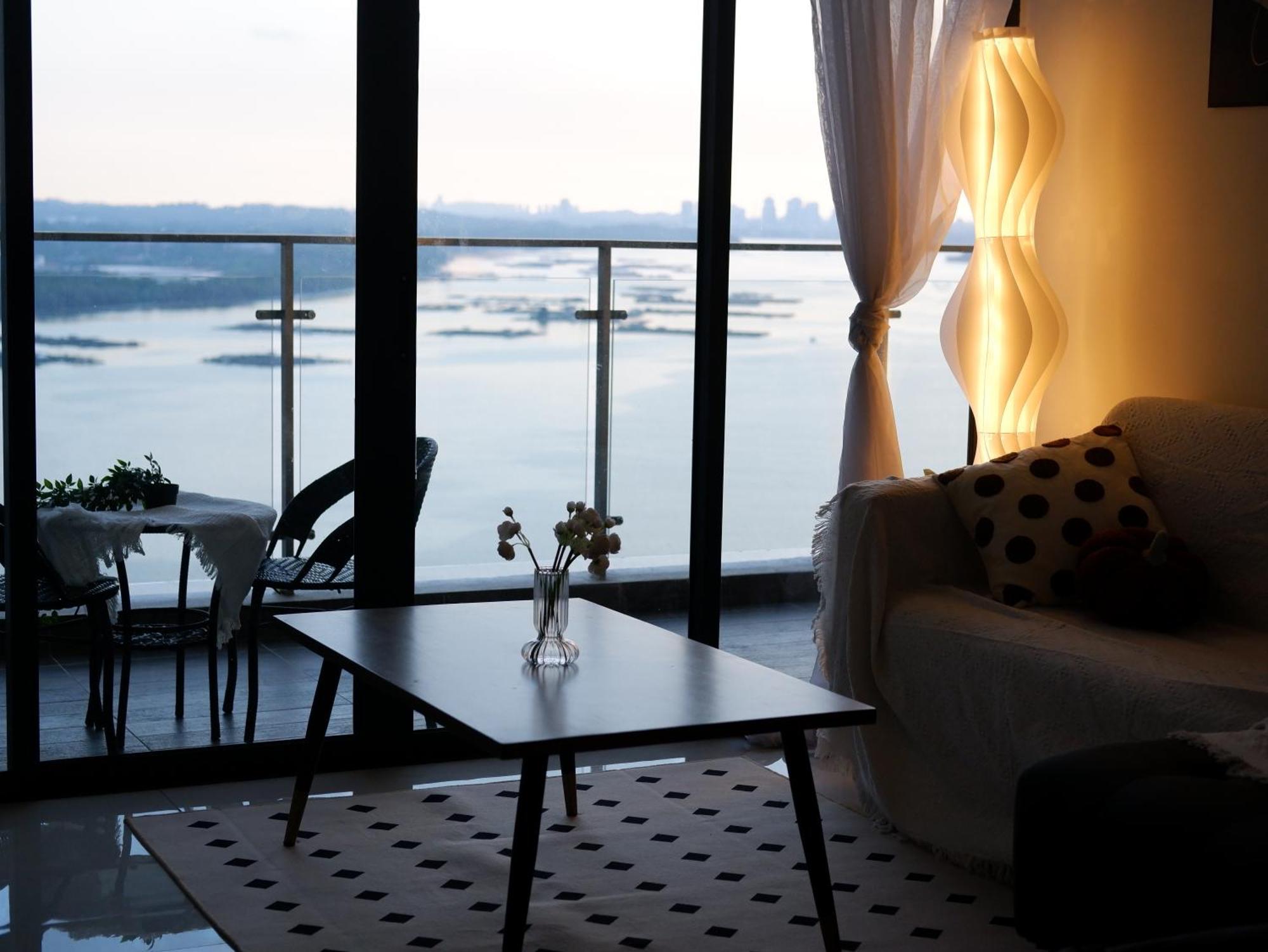 Amberside Danga Bay Sea View 3r3b 10pax * Johor Bahru