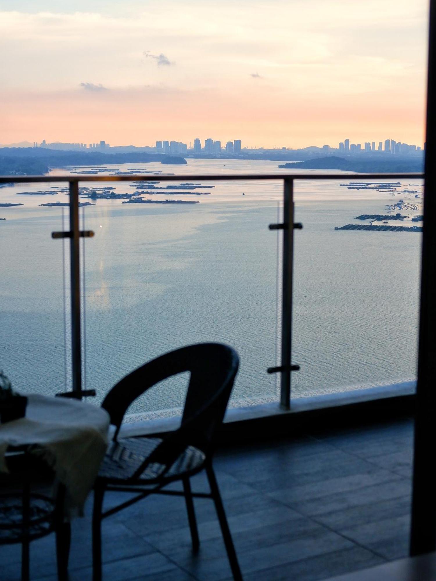 Amberside Danga Bay Sea View 3r3b 10pax * Johor Bahru
