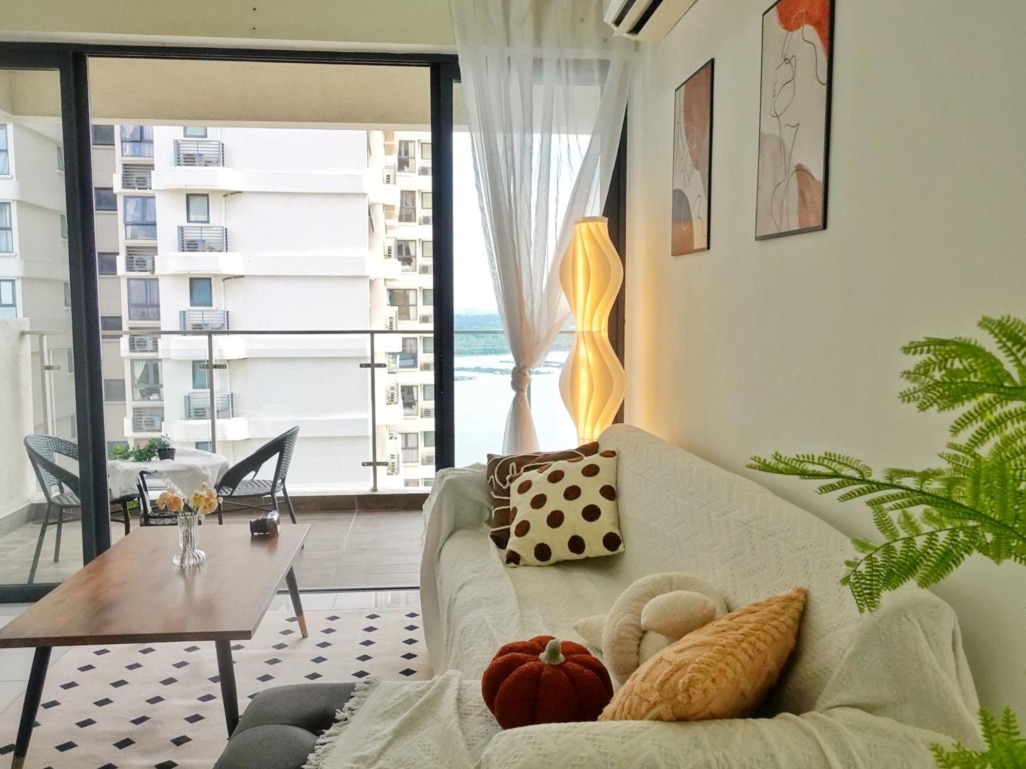 Apartment Amberside Danga Bay Sea View 3r3b 10pax *