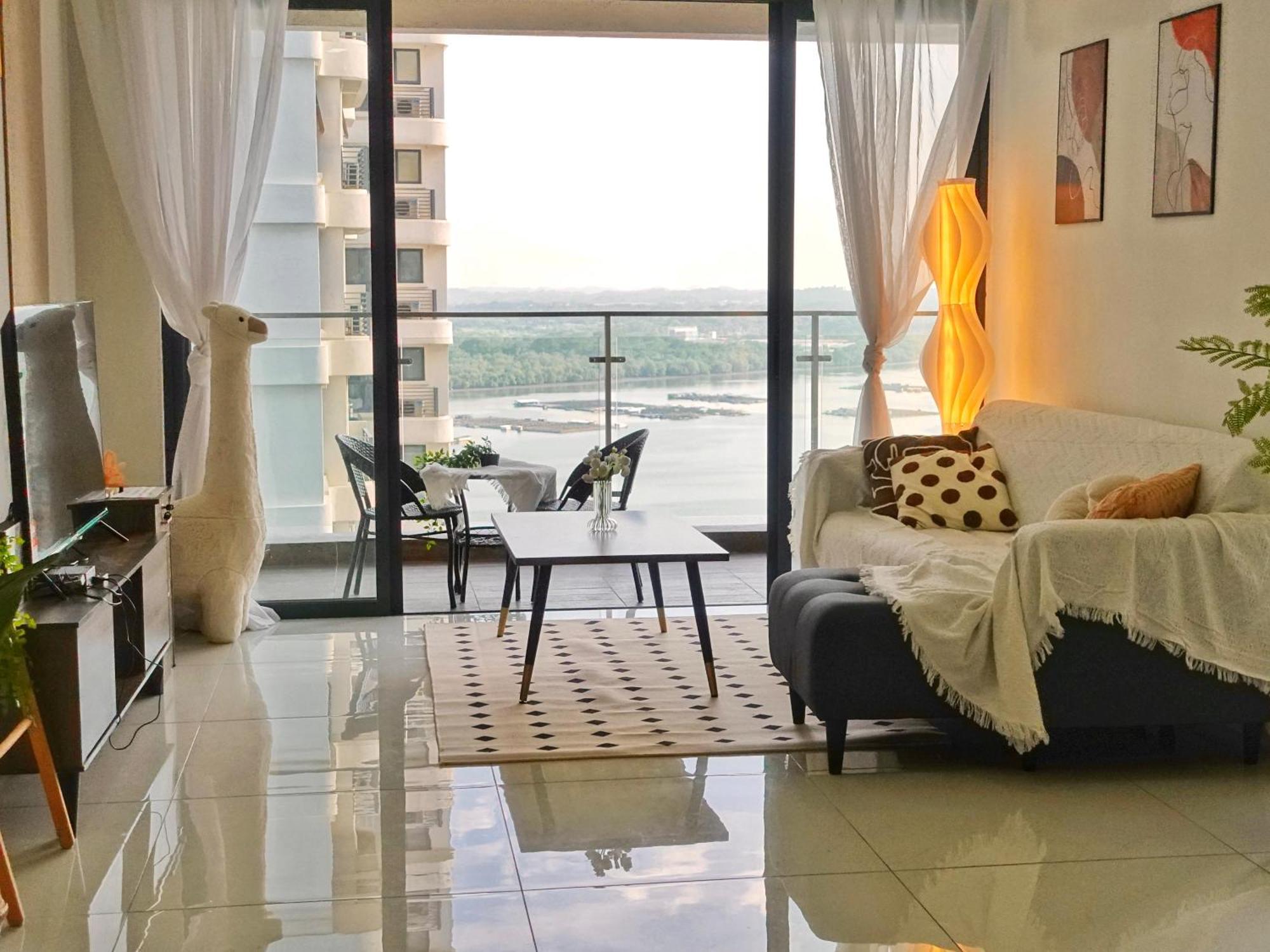 Amberside Danga Bay Sea View 3r3b 10pax Apartment Johor Bahru